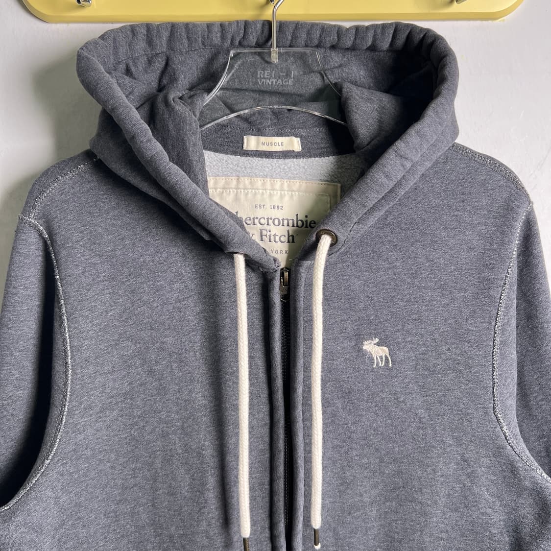 아베크롬비 빈티지 차콜 자수 로고 후드집업 M 상품이미지4