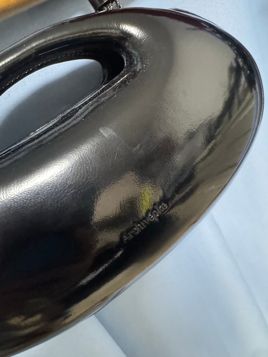 아카이브앱크 하프 베이글 백 블랙 유광 미니백 상품이미지5