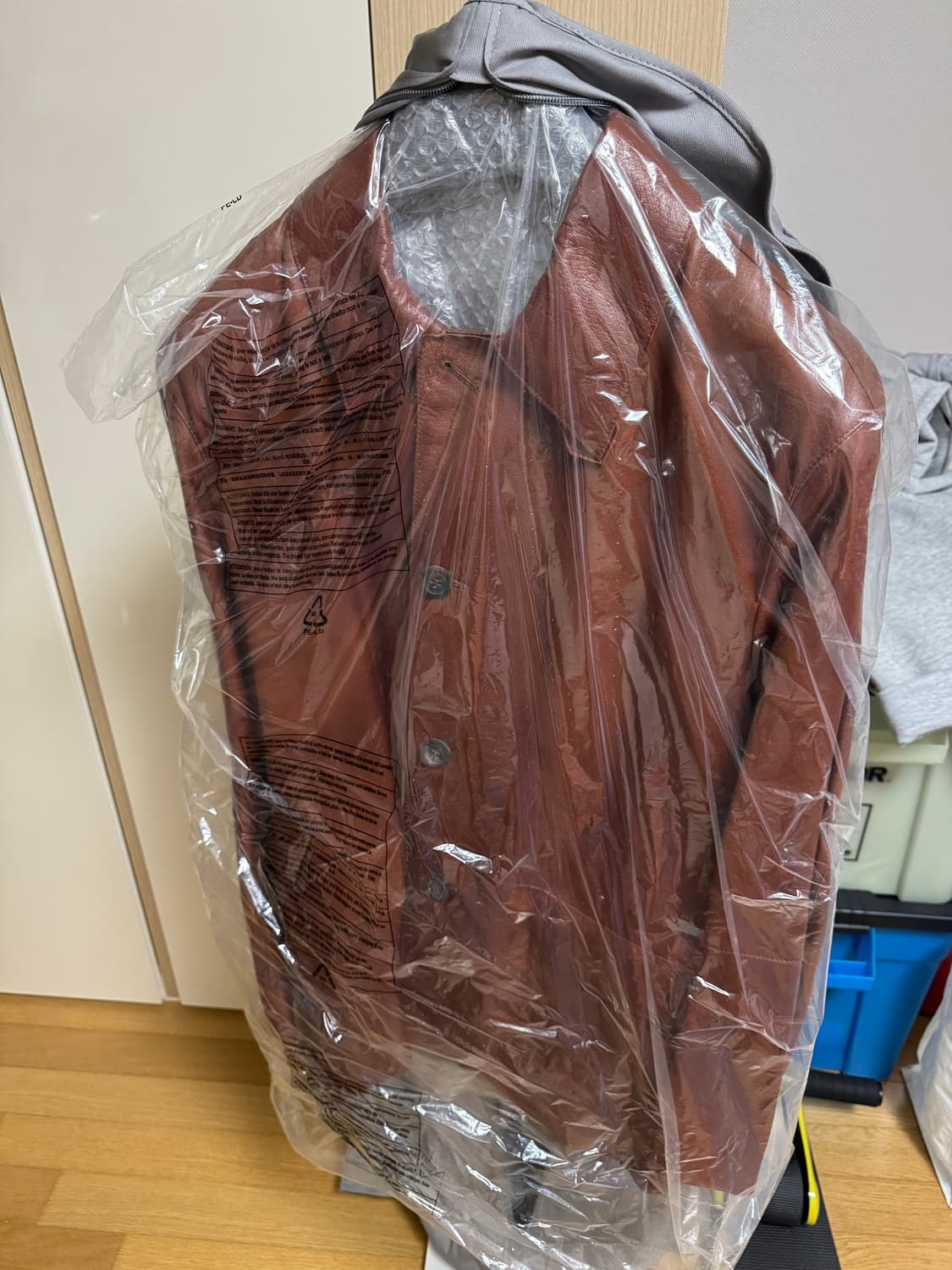 아워레가시 x 아르마니 토로 가죽코트 미친 가격에 판매합니다! 상품이미지4