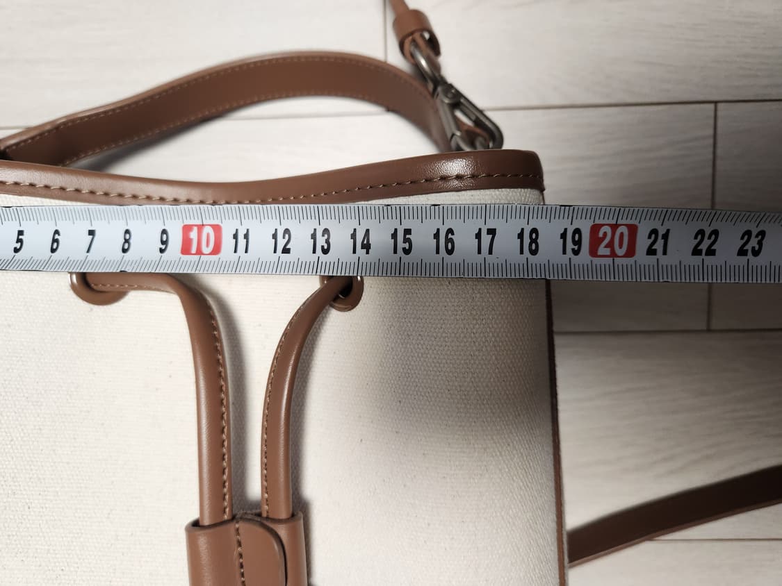 캉골 듀오 캔버스 버켓백 KPEB-TB39120

눈에 잘안보이는 미세  상품이미지5