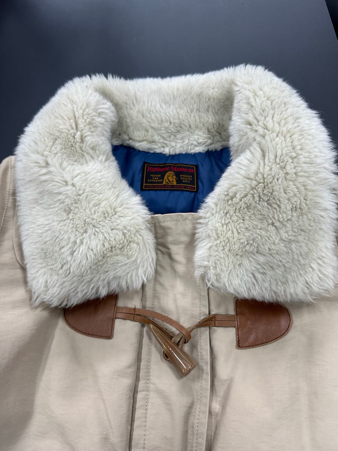 히스테릭글래머 Primaloft 히스걸 넥버클 퍼 덕다운푸퍼롱자켓 상품이미지10