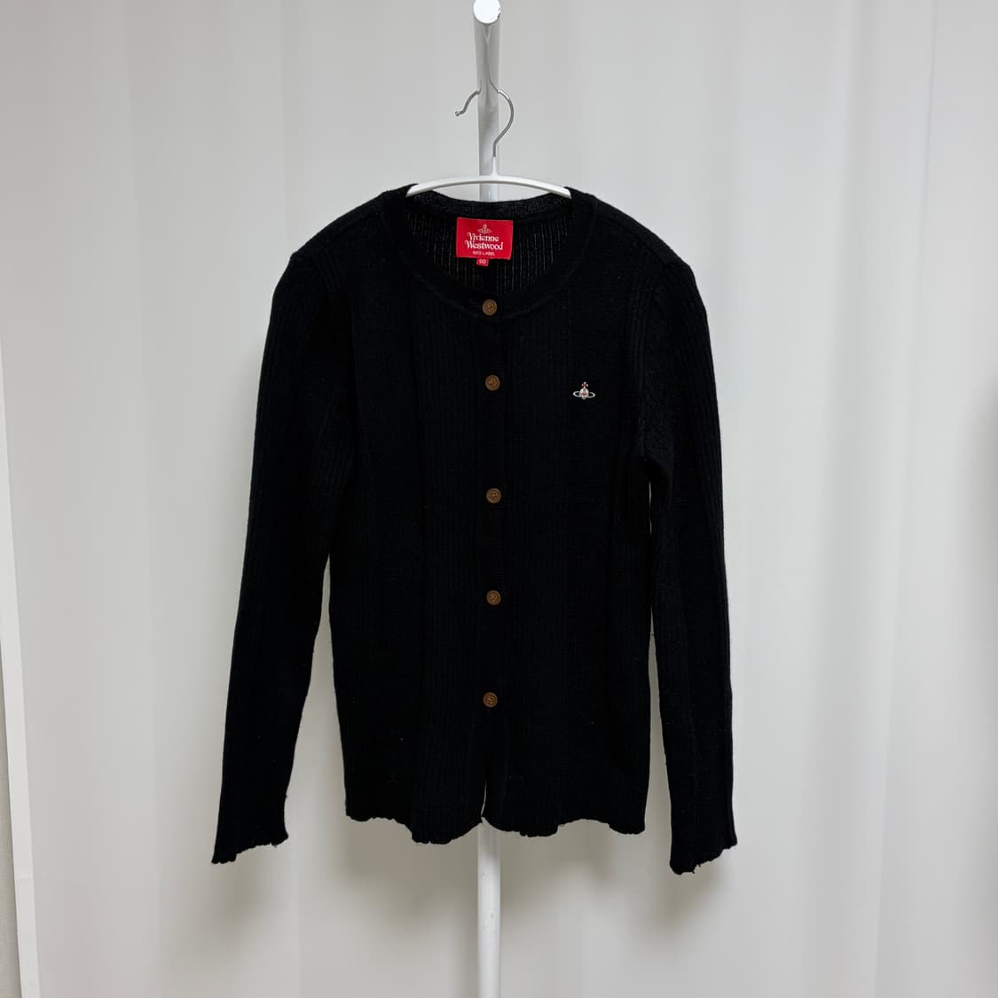 비비안웨스트우드 울 로고 리브 블랙 가디건 상품이미지5