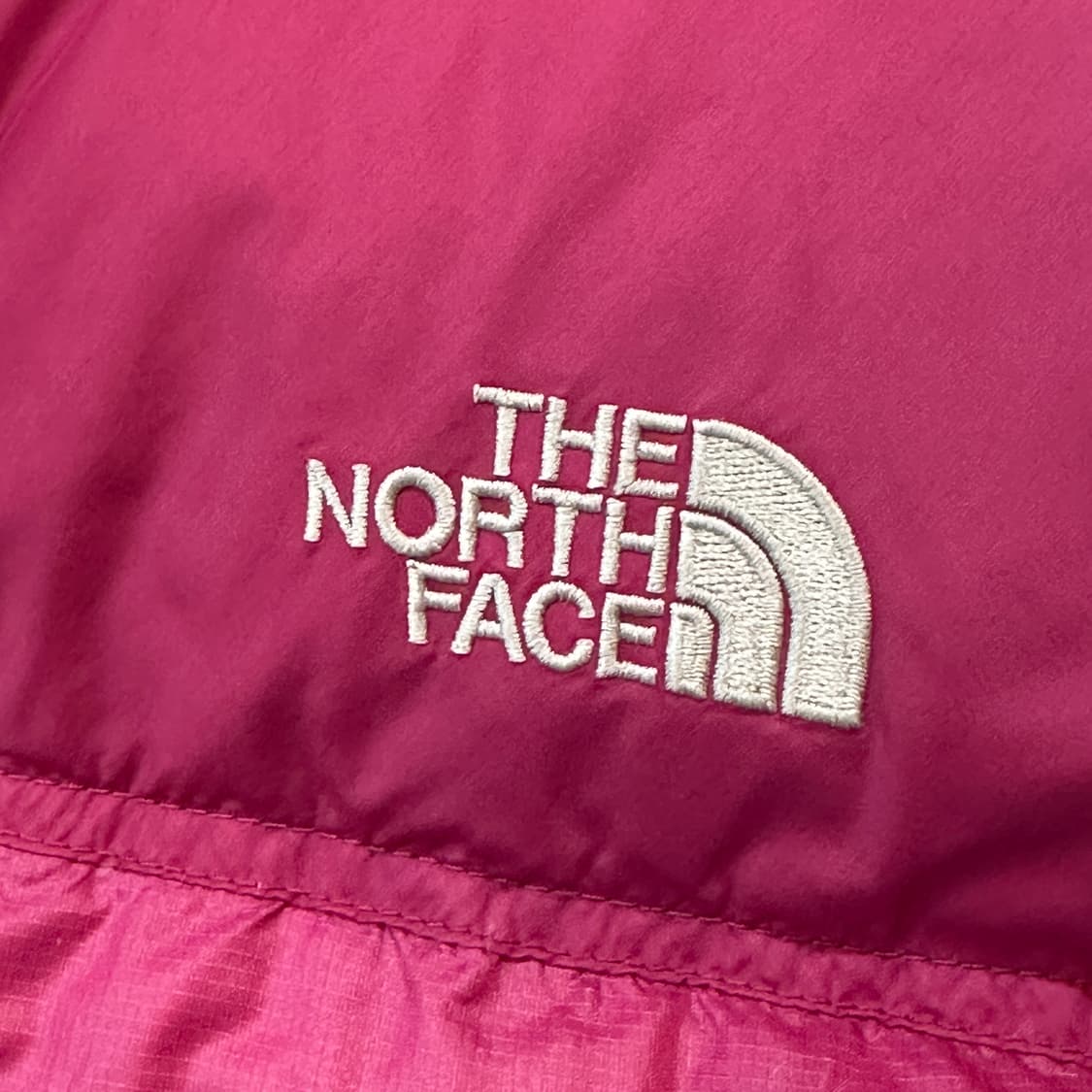 노스페이스 700 눕시 패딩 핑크 상품이미지2