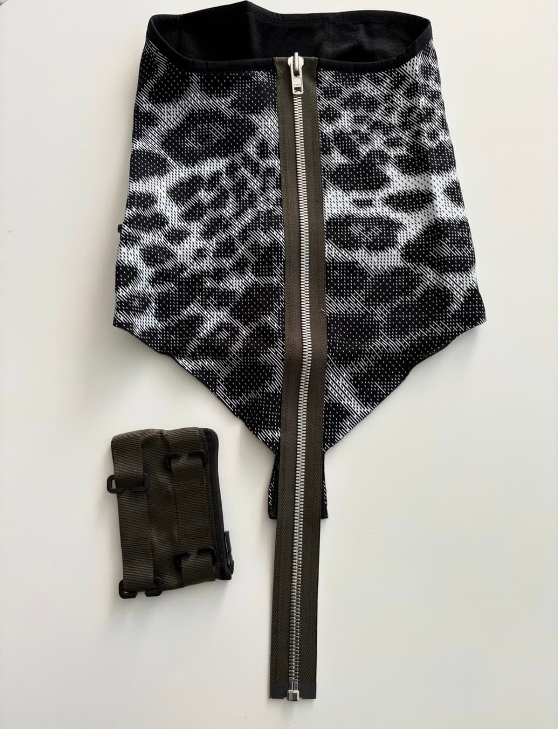 아크로님 넥게이터 상품이미지5