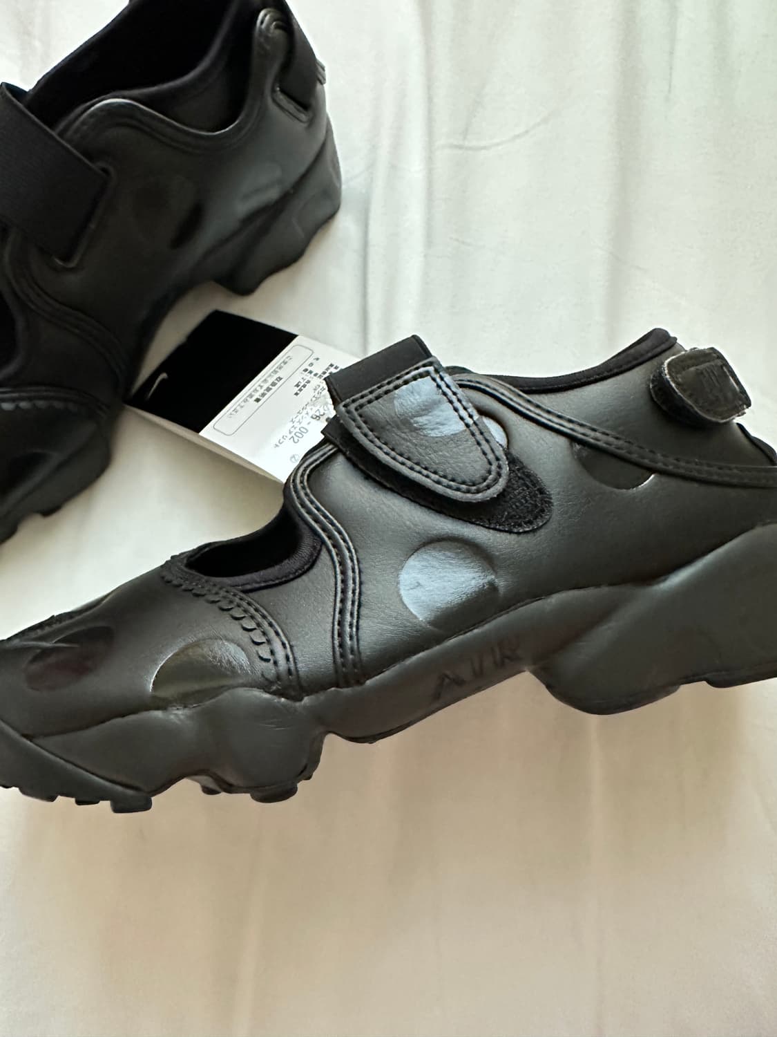 나이키 도트 에어리프트 타비 블랙 상품이미지2