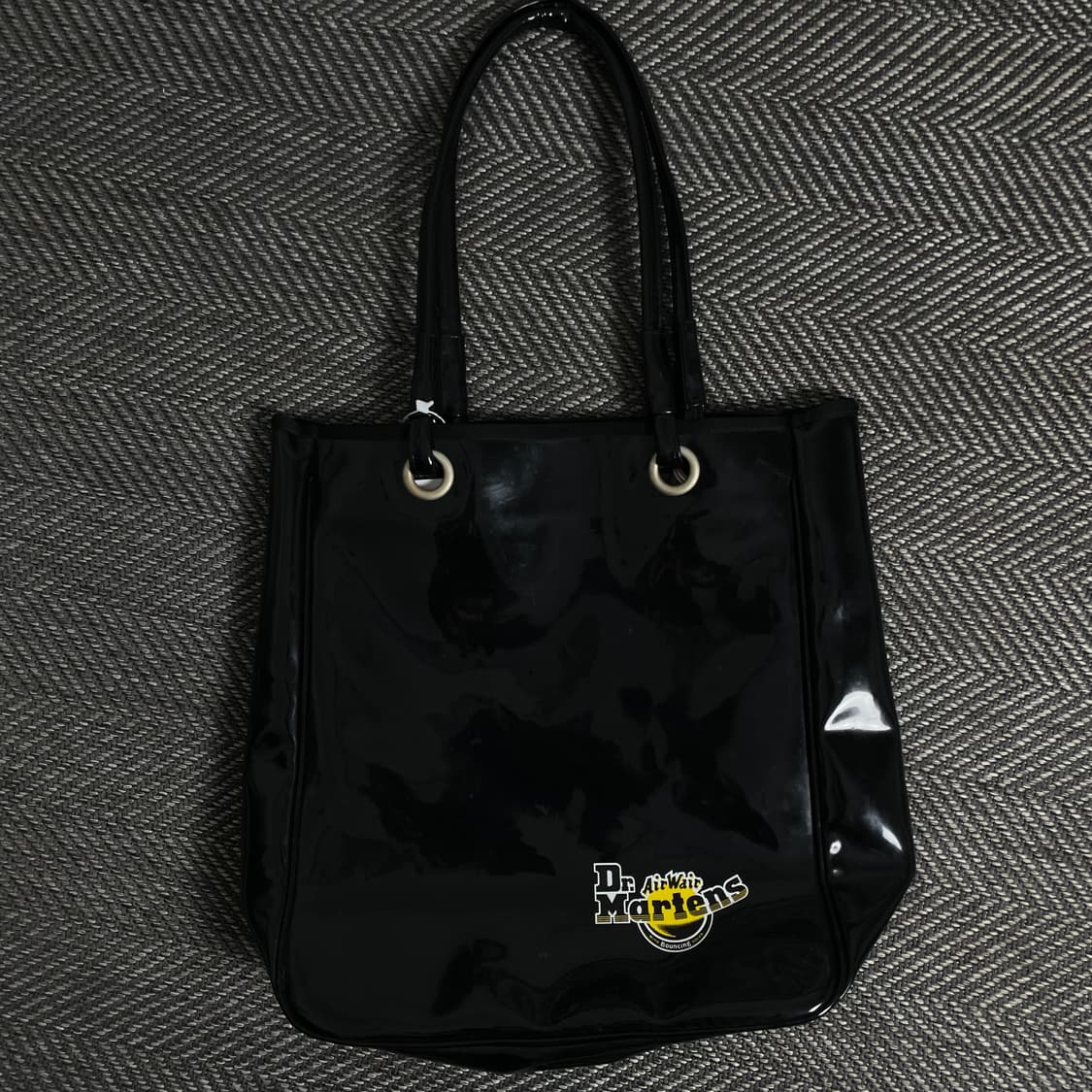 닥터마틴 코팅 글로시 토트백 블랙o 3401 상품이미지1