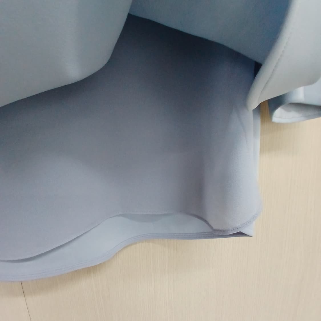 잇미샤 소매 진주 장식 스카이블루 블라우스 상품이미지6