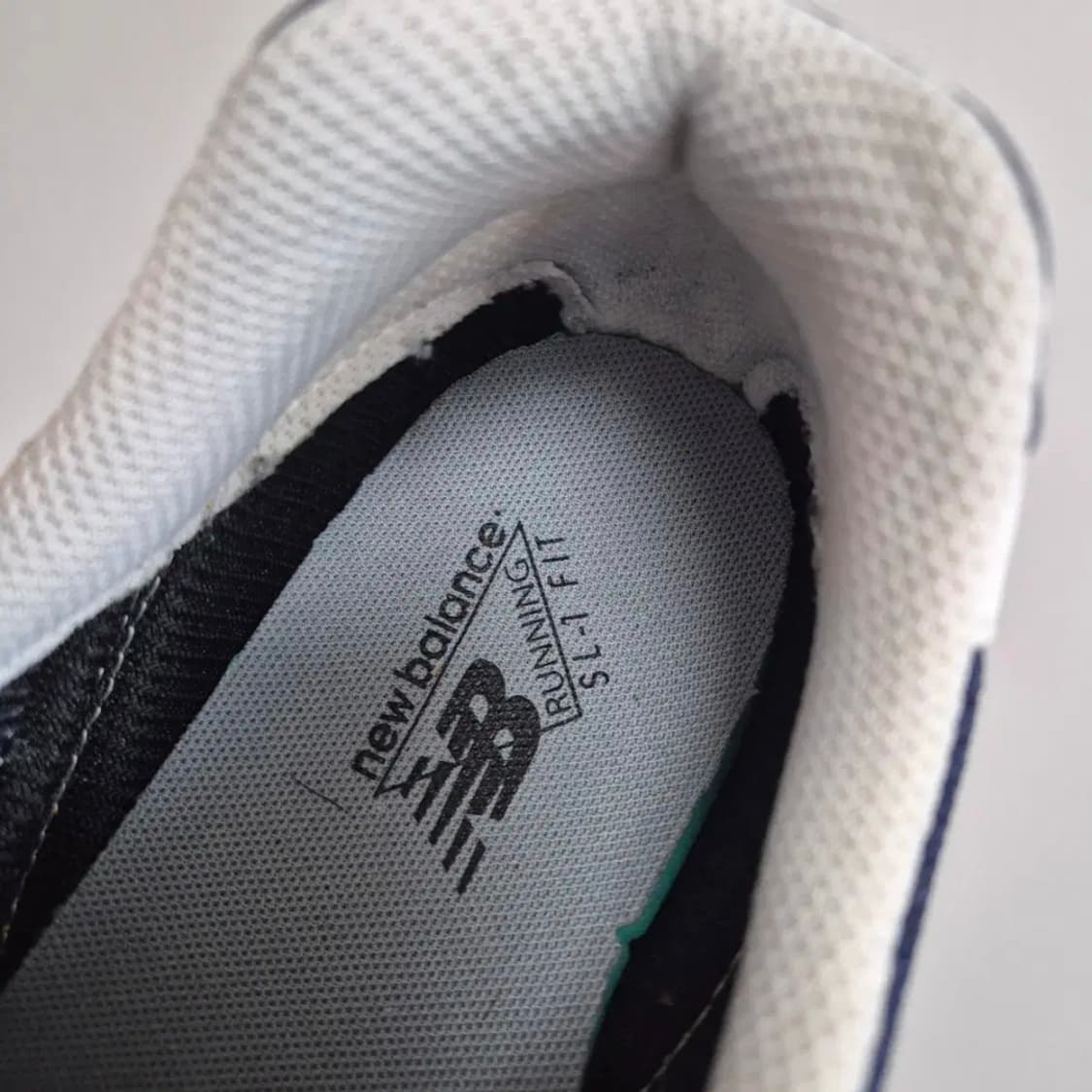 뉴발란스 996UF2 265 오렌지 상품이미지7