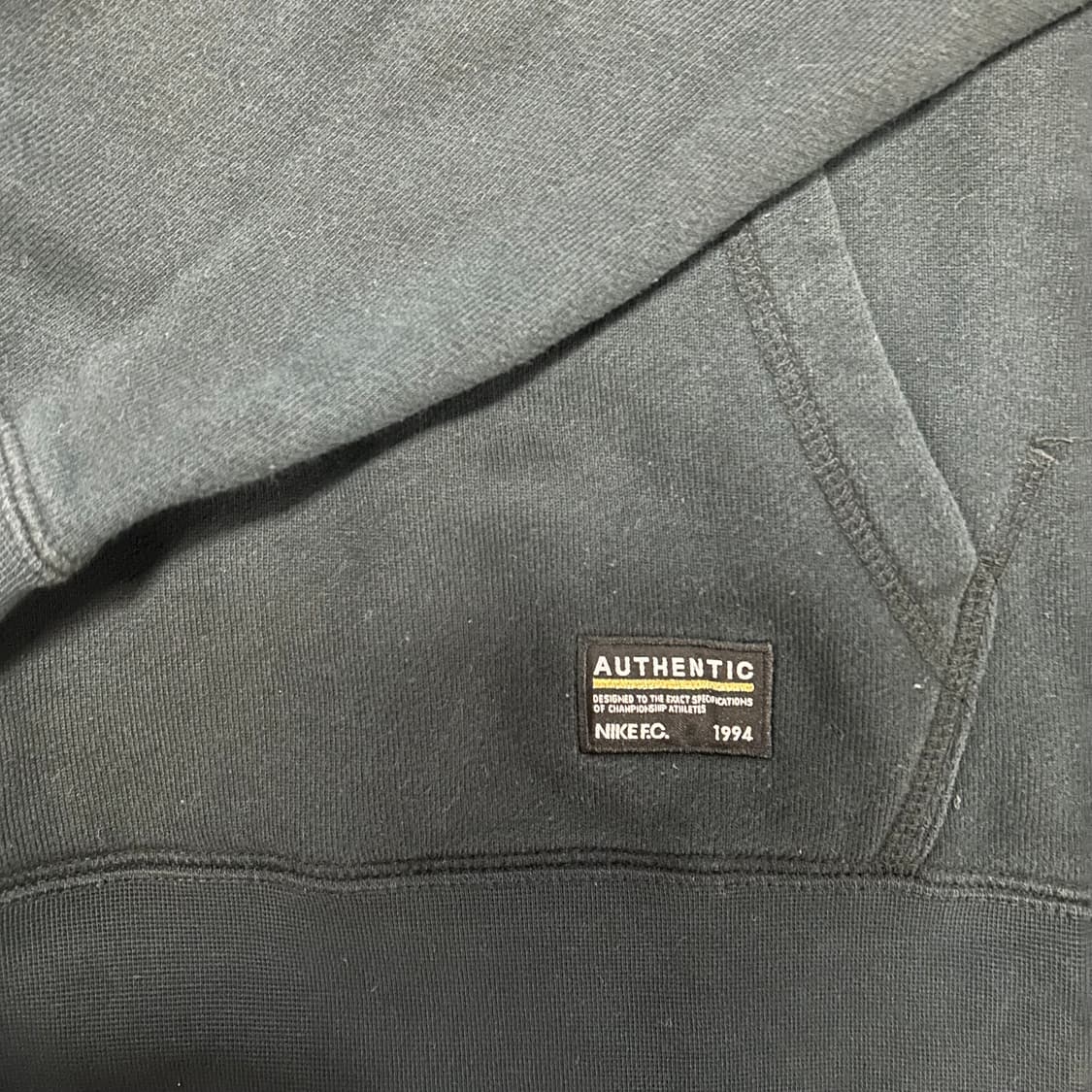 Nike F.C. Embossed Logo Hoodie M 상품이미지3