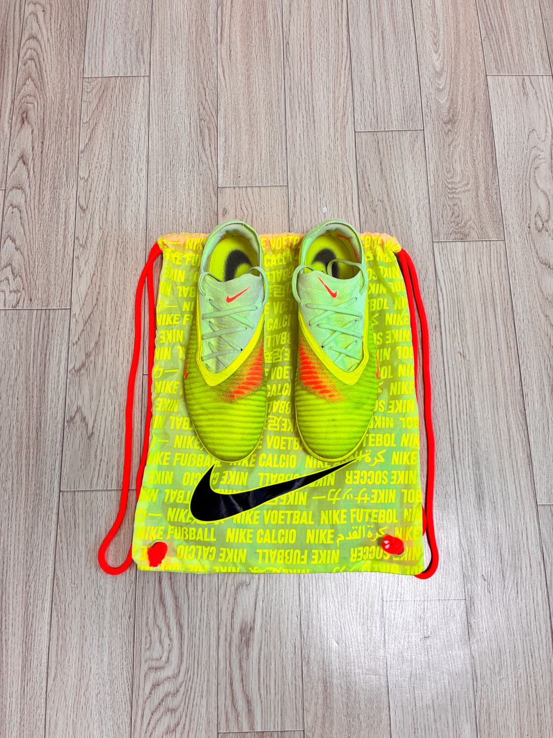 나이키 팬텀 6 로우 엘리트 FG 270 상품이미지3