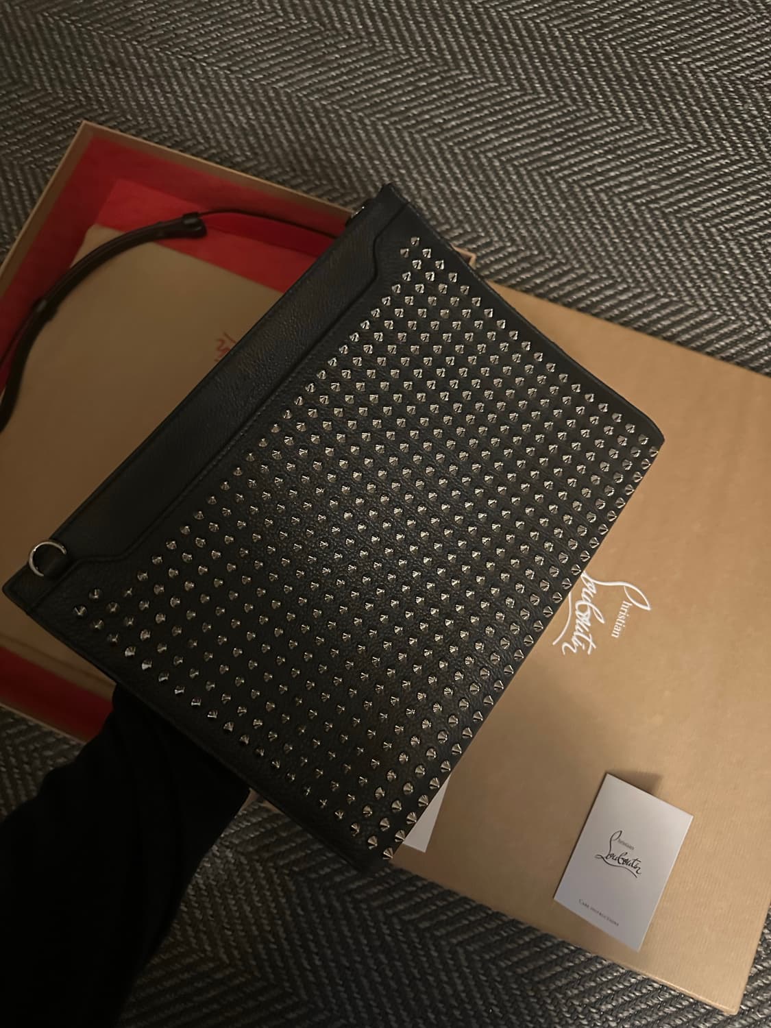 크리스찬 루부탱 스카이 클러치백 상품이미지2