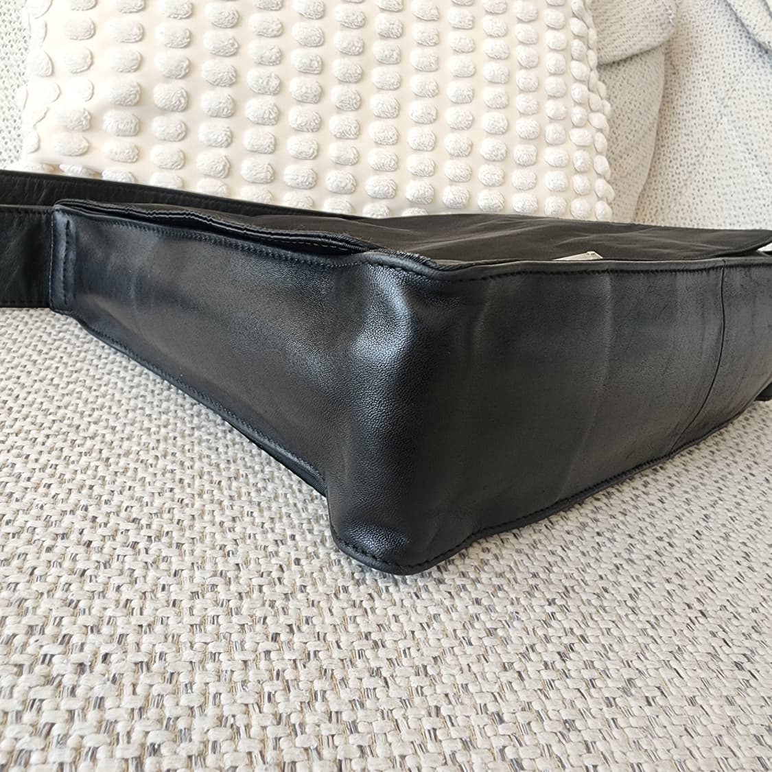 상태양호 프라다 나일론 × 나파가죽 콤비 스퀘어 크로스백 숄더백 상품이미지4