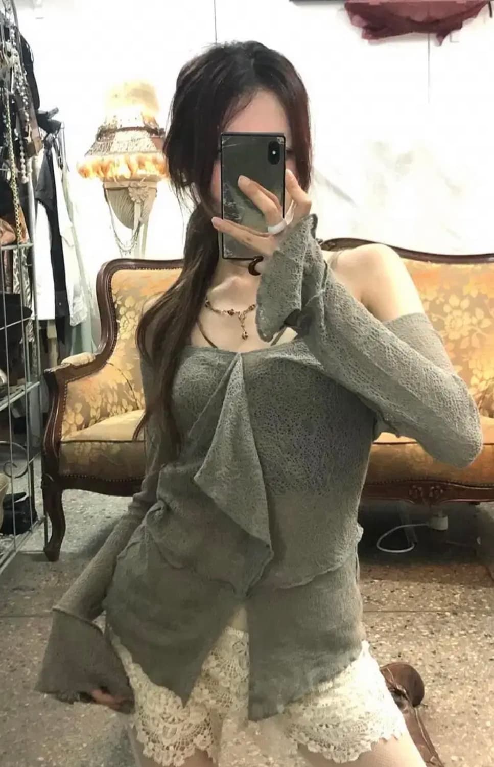 파우닝133 오프숄더 롱슬리브 상품이미지1