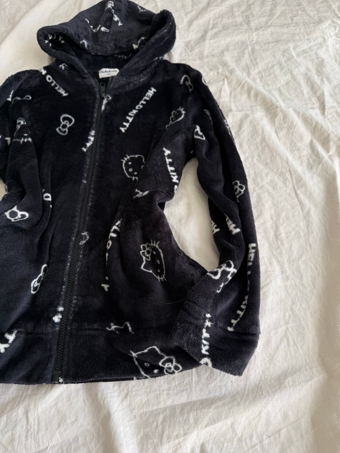 블랙 헬로키티 수면 후드집업 상품이미지3