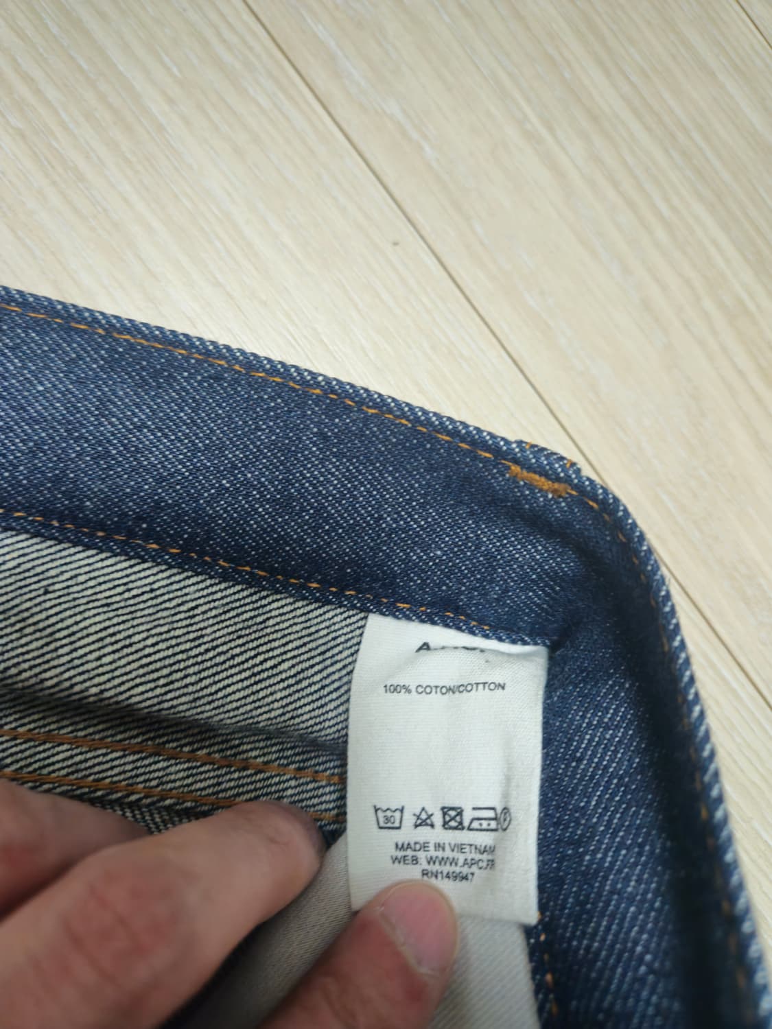 A.P.C. 쁘띠 스탠다드 데님입니다 상품이미지4