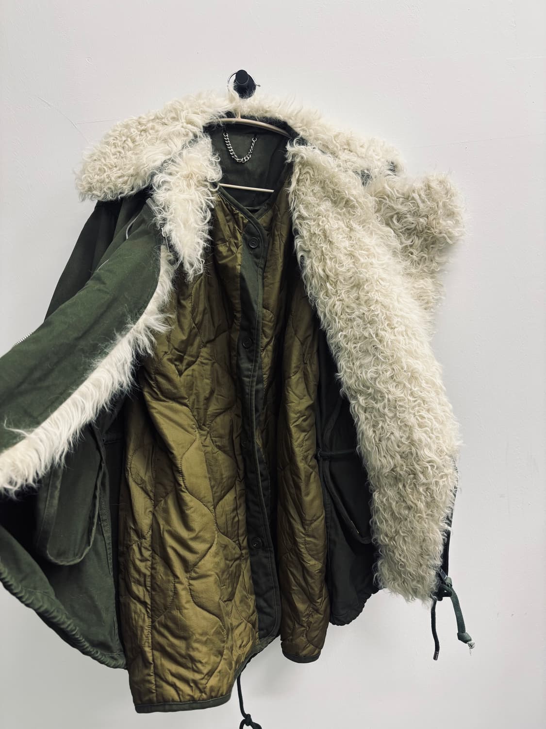 BALENCIAGA 발렌시아가 램 퍼 트리밍 오버사이즈 파카 상품이미지2