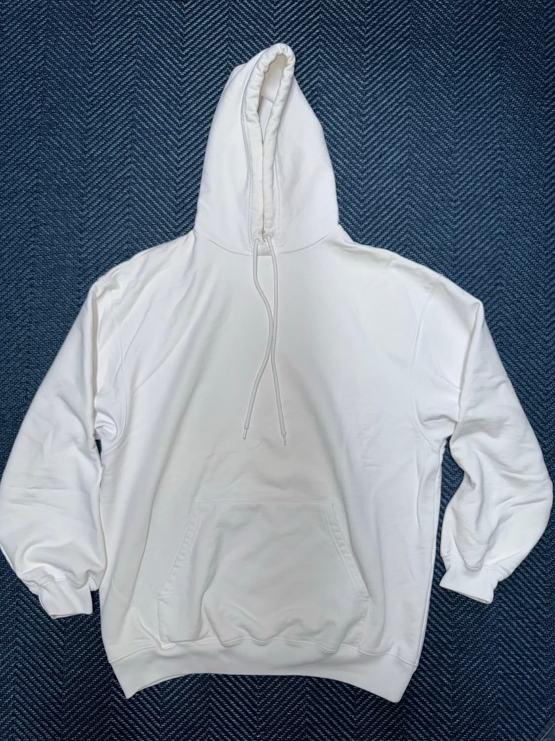 발렌시아가 2017 컬렉션 백로고 후드 상품이미지1