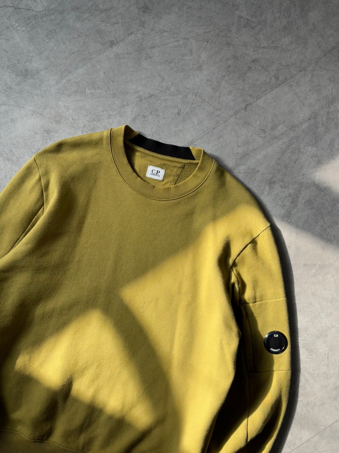 CP 컴퍼니 크루넥 그린 모스 스웻셔츠 상품이미지1