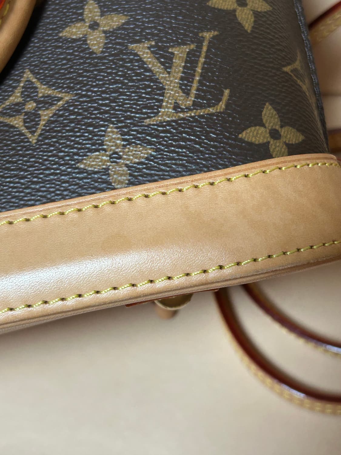 루이비통 알마 BB 모노그램 핸드백 상품이미지7