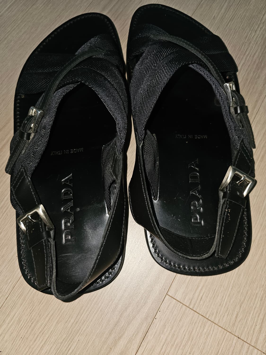 프라다 블랙 샌들 슬리퍼 상품이미지3