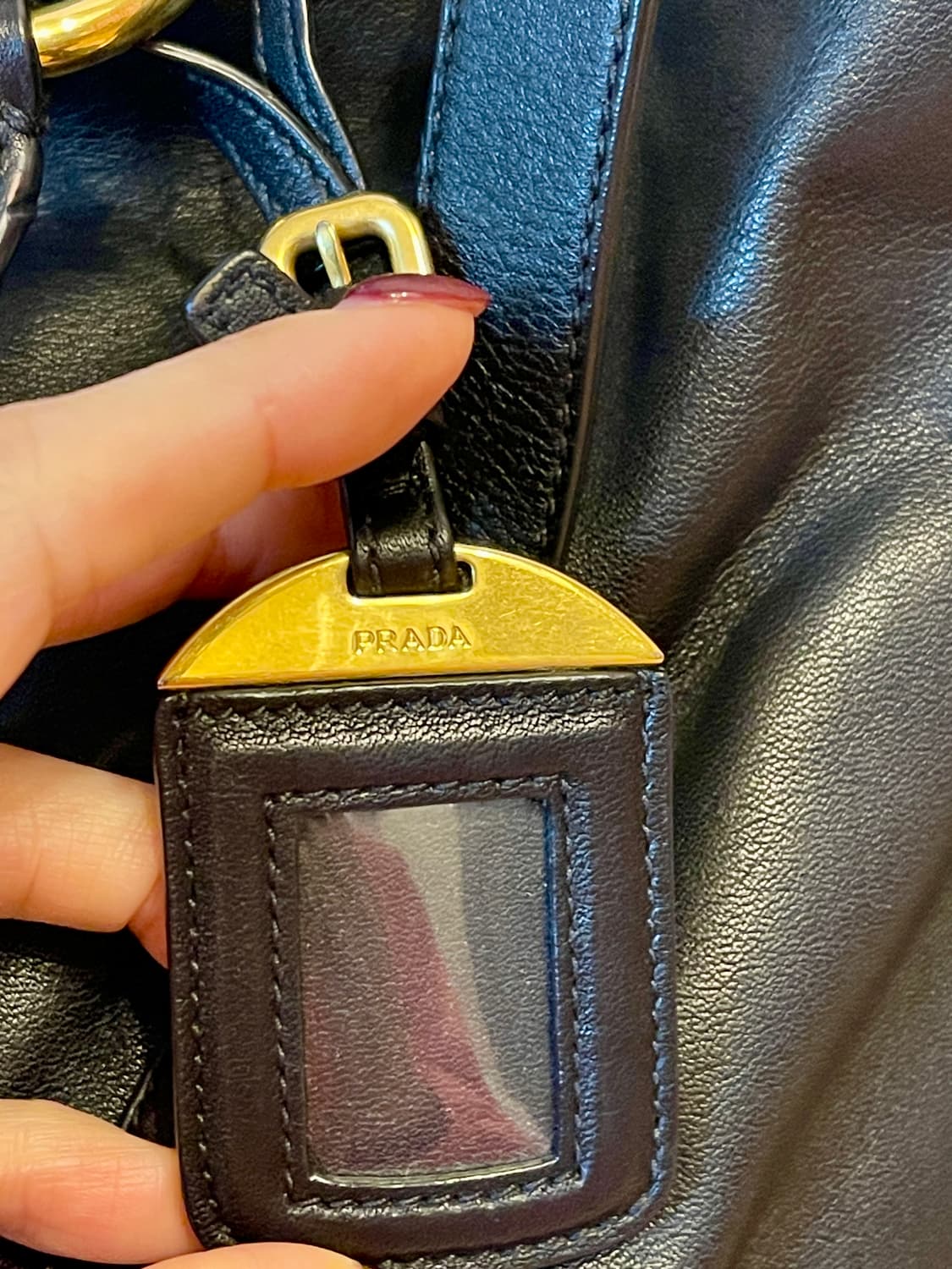 프라다 Prada BN1713 블랙 소프트 카프 금장 로고 투웨이 백 상품이미지3