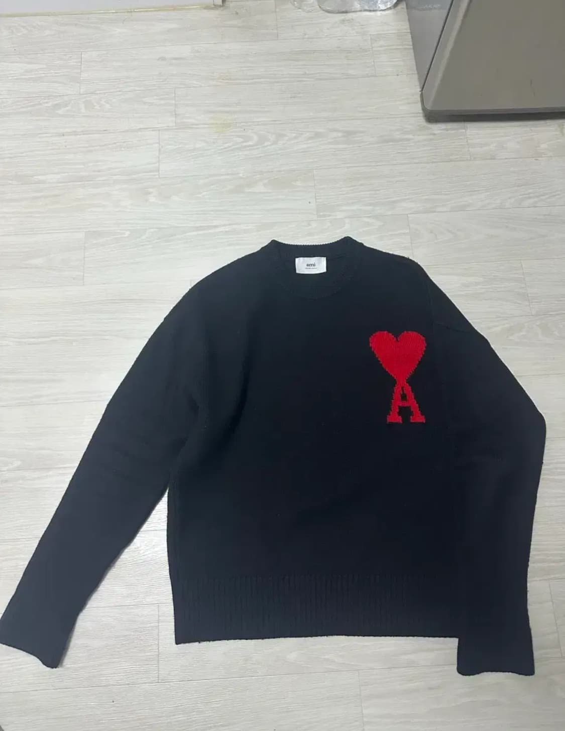 (급매)아미 S 빅로고 오버핏 니트 블랙 (s사이즈) 상품이미지2
