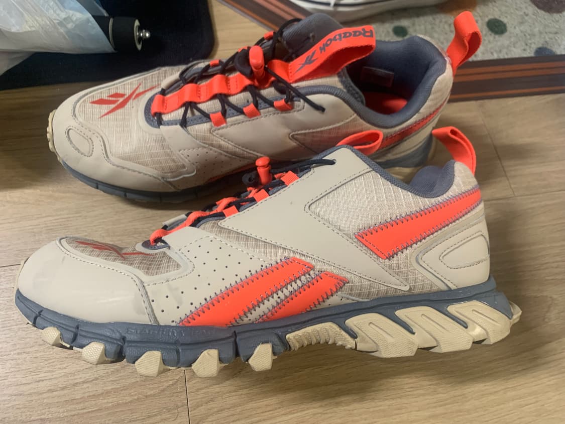 리복 dmx 퍼티 러닝 트레일화 270 판매합니다 상품이미지2