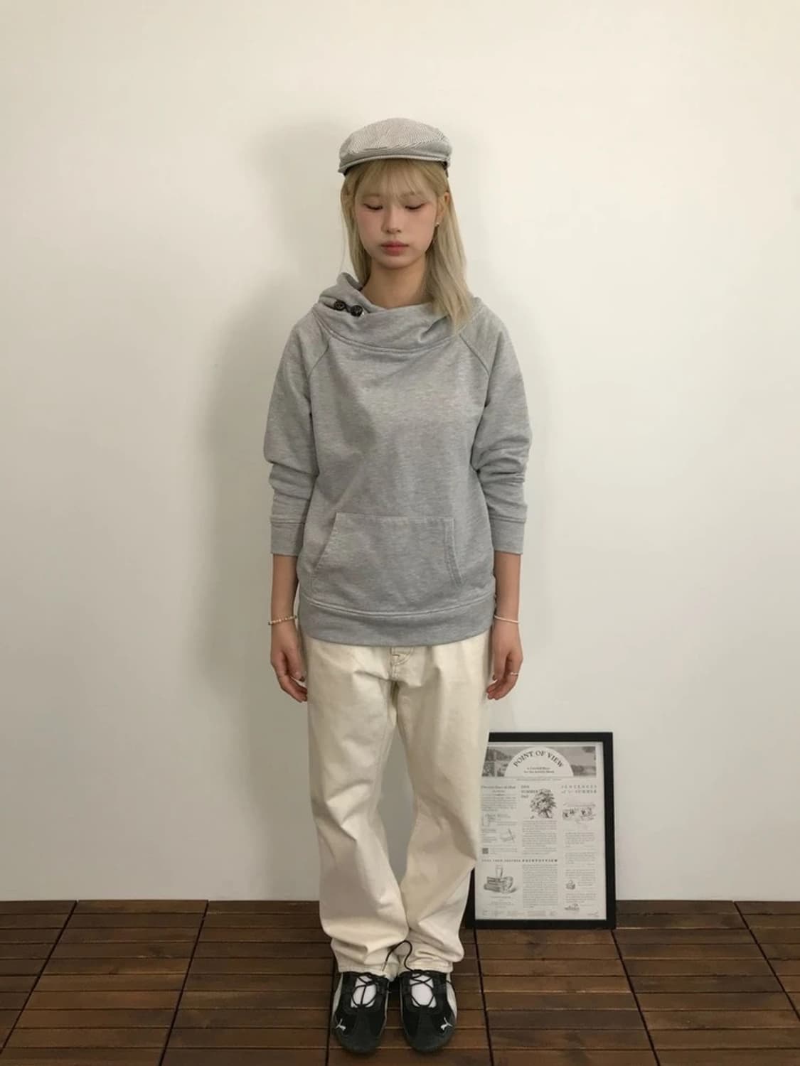 Ballow Button Neck Sweatshirt 상품이미지1