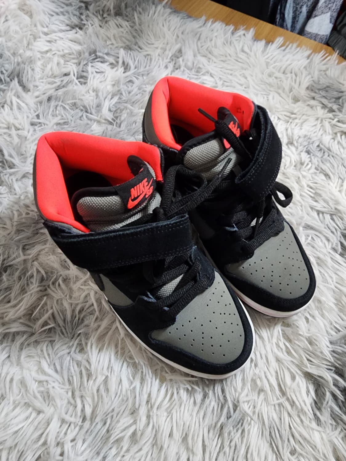 나이키 SB 덩크 미드 프로 '블랙 미디움 그레이 상품이미지1