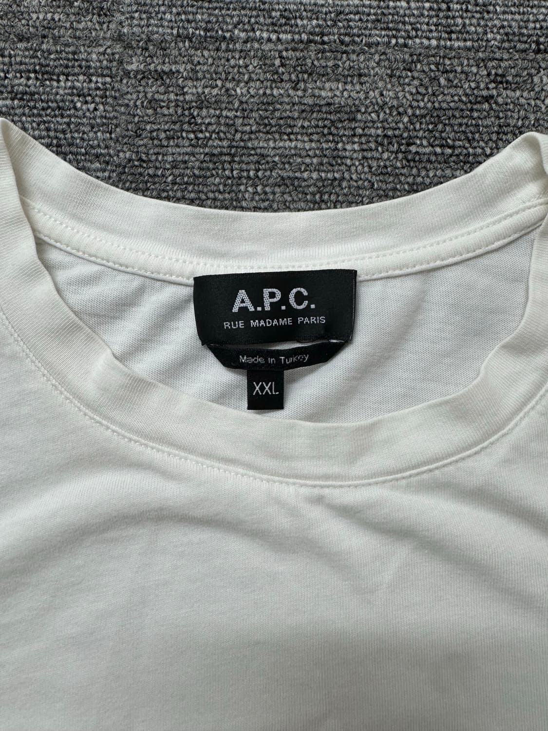 XXL 아페쎄 A.P.C 그린로고 티셔츠 상품이미지2