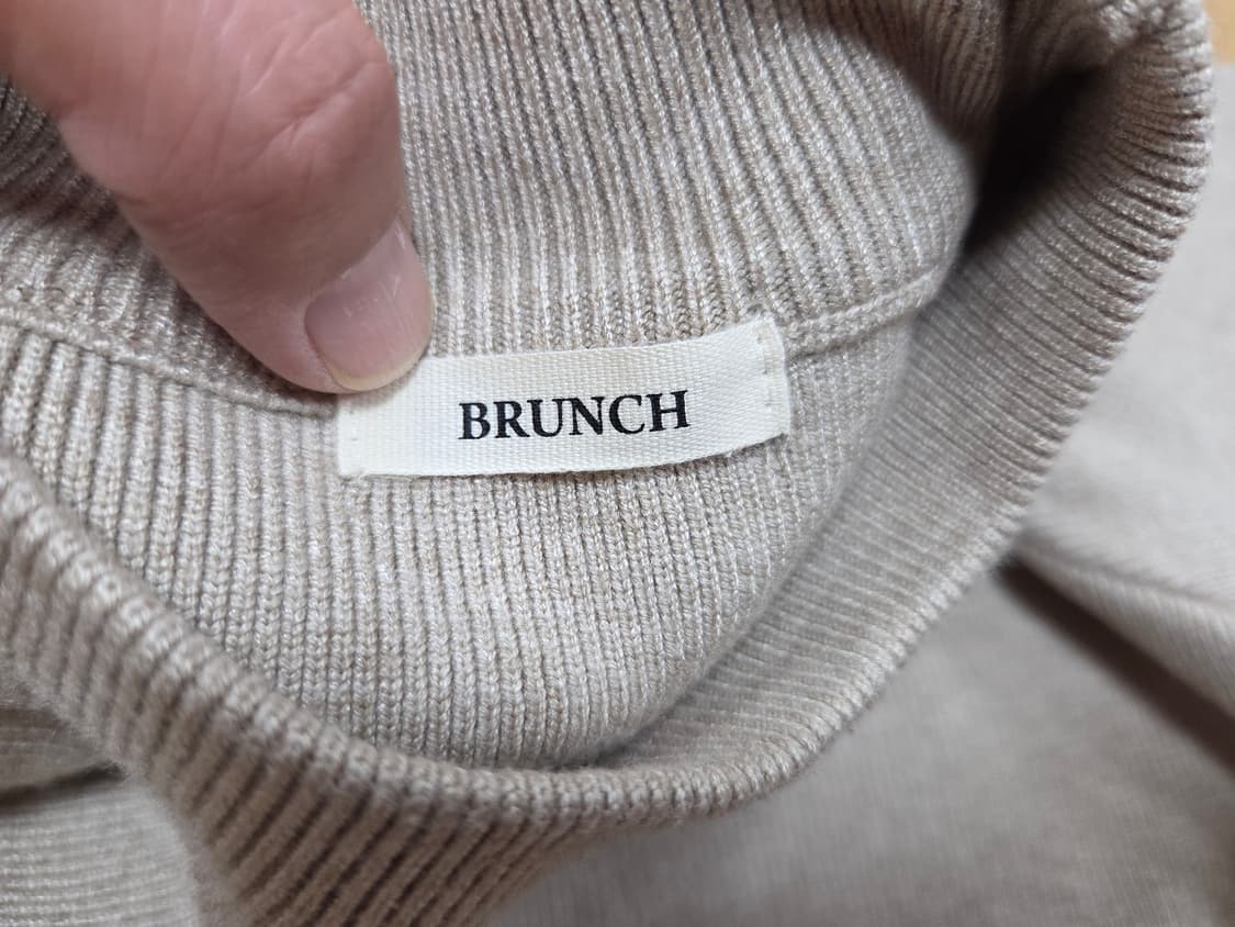 브런치(BRUNCH) 풀오버 니트 프리사이즈 새상품 상품이미지4
