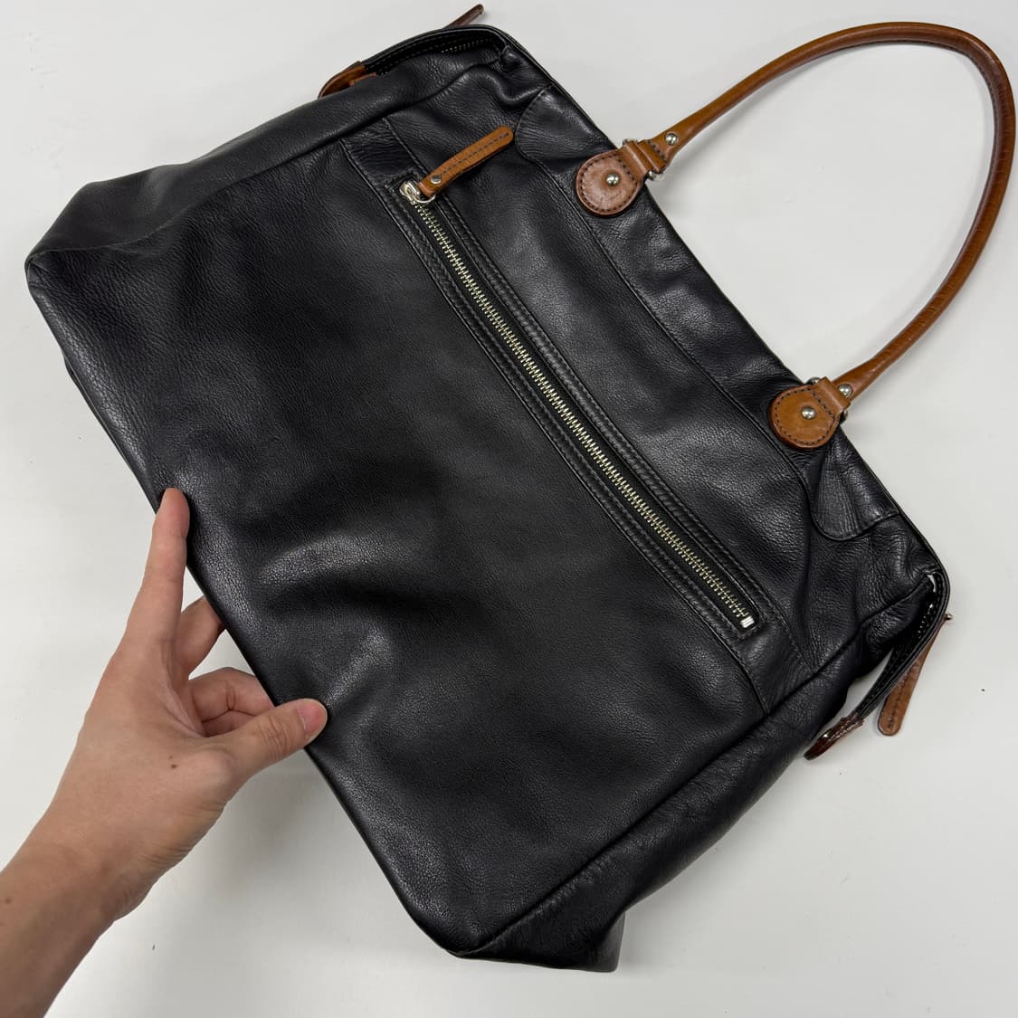 Margaret Howell two-tone leather bag  상품이미지3