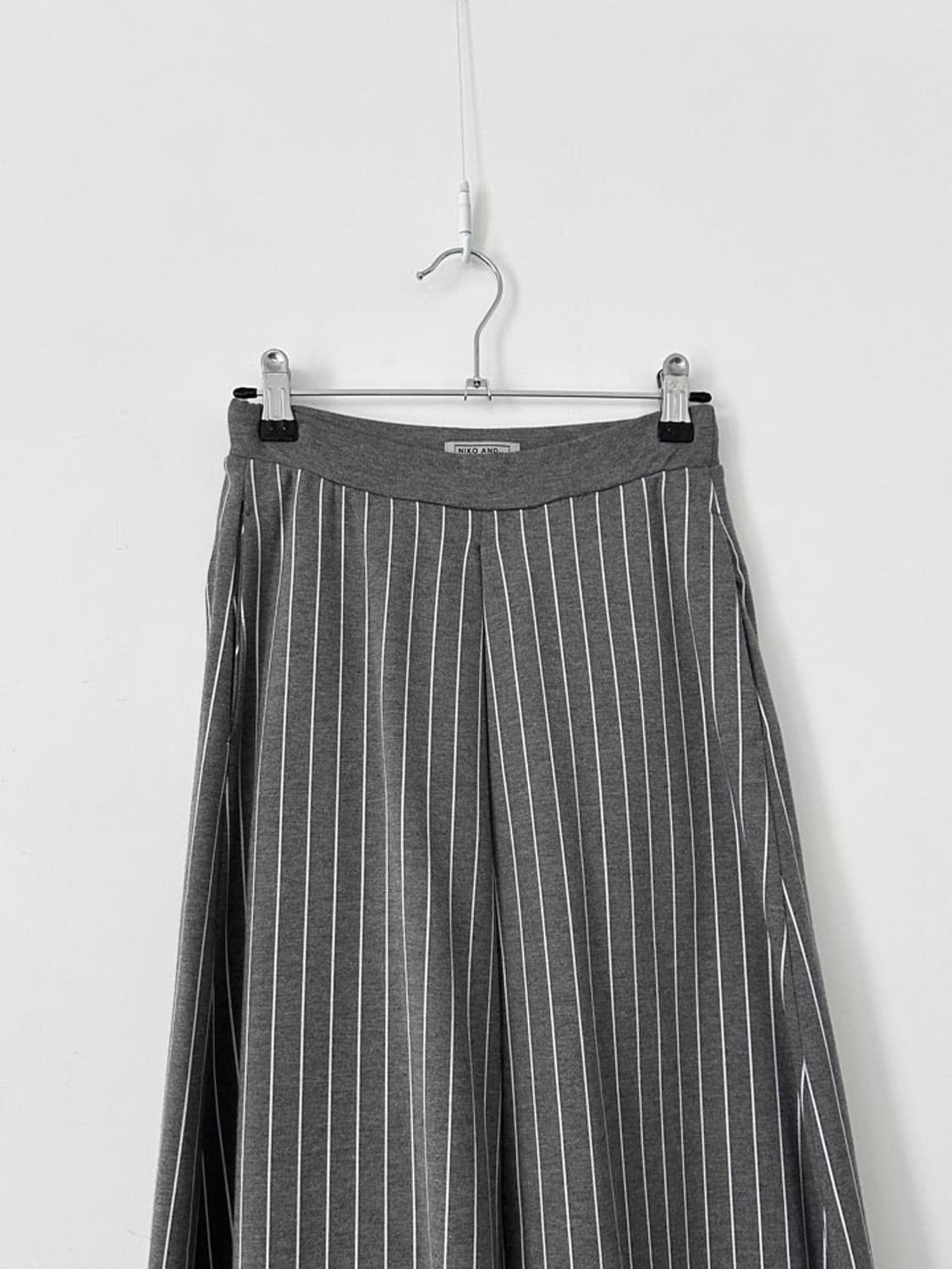 NIKO AND stripe bermuda pants / grey 상품이미지7