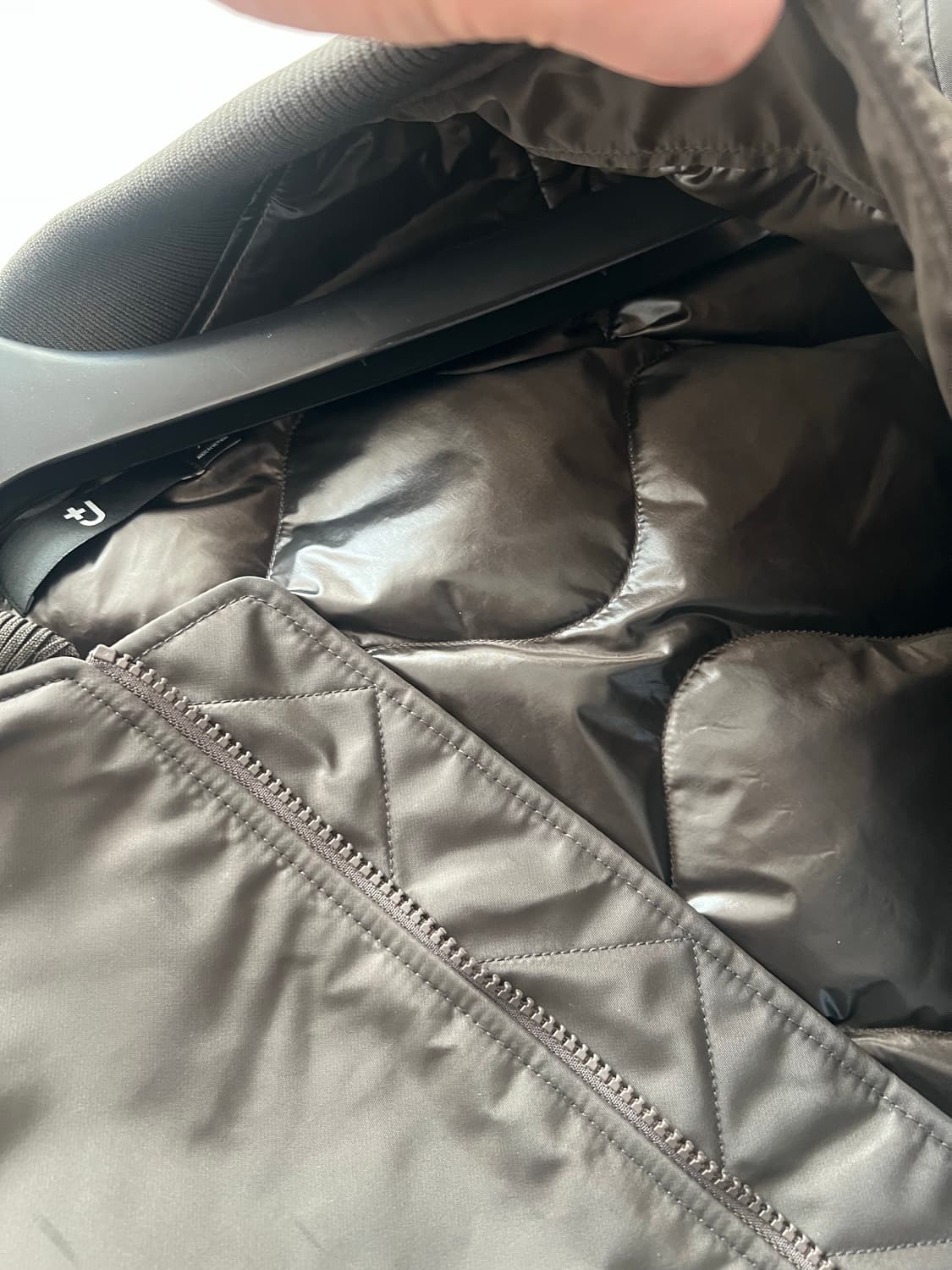 유니클로 질샌더 ma-1 판매합니다 (xl사이즈) 상품이미지5