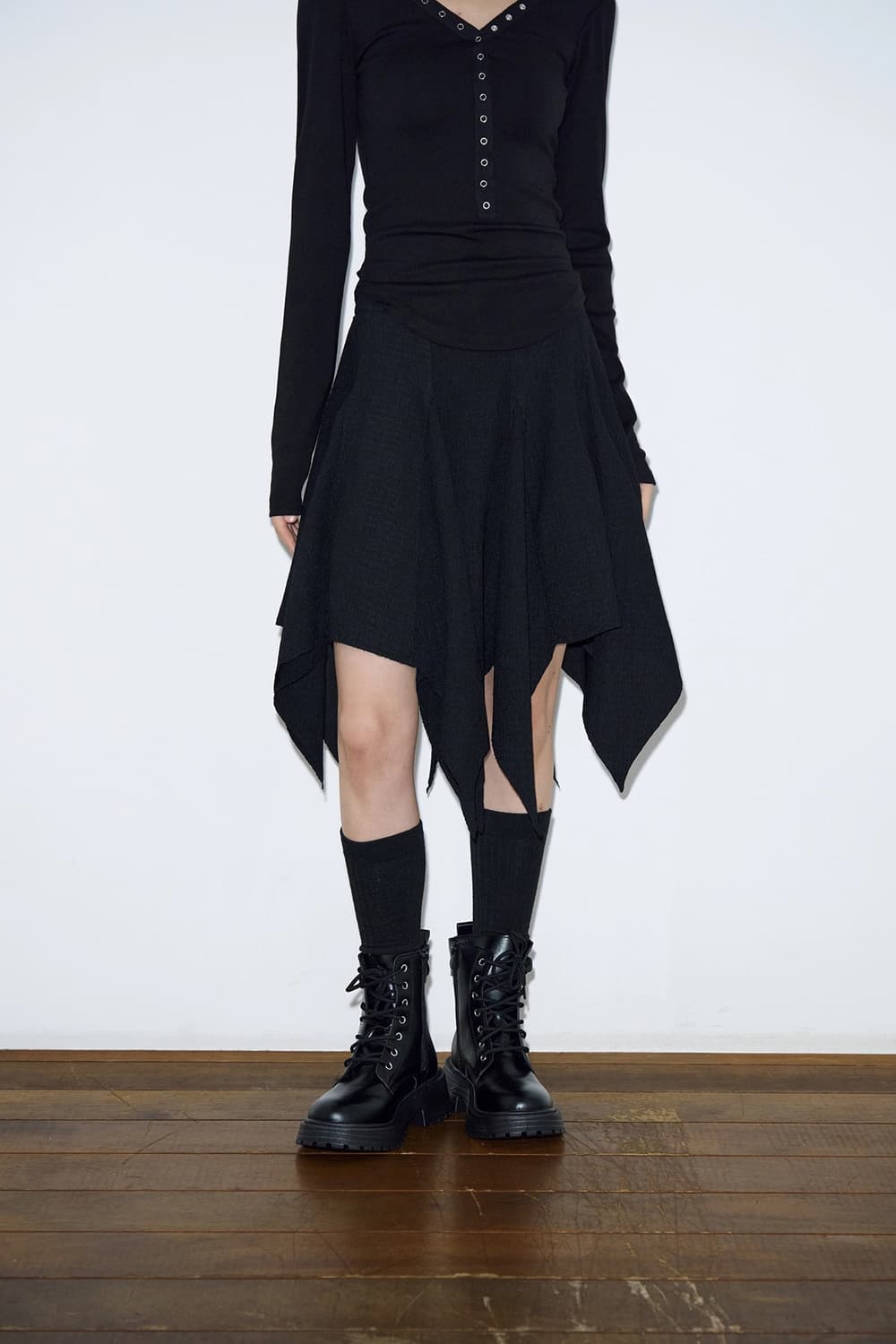 헬레네파리스 크리즈 플레어 숏 스커트 [블랙] 상품이미지1