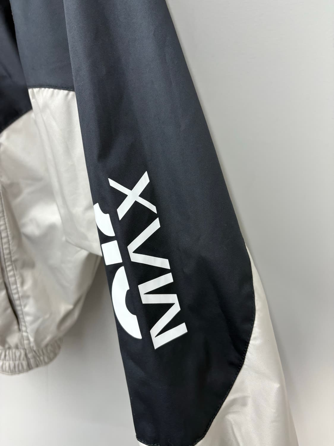 나이키 에어맥스 우븐 스우시 자켓 A2806 상품이미지4