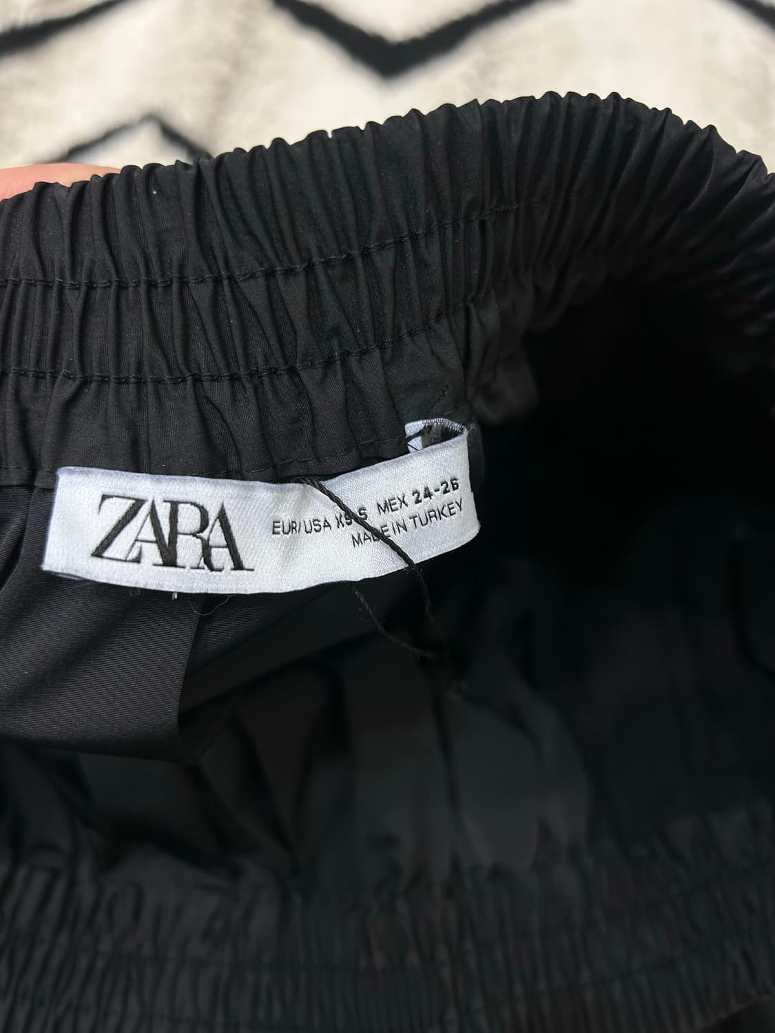 [XS]ZARA 플리츠 스커트/블랙 상품이미지4