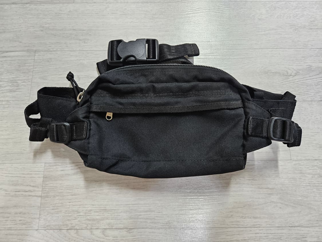 유니클로 벨트백 상품이미지1