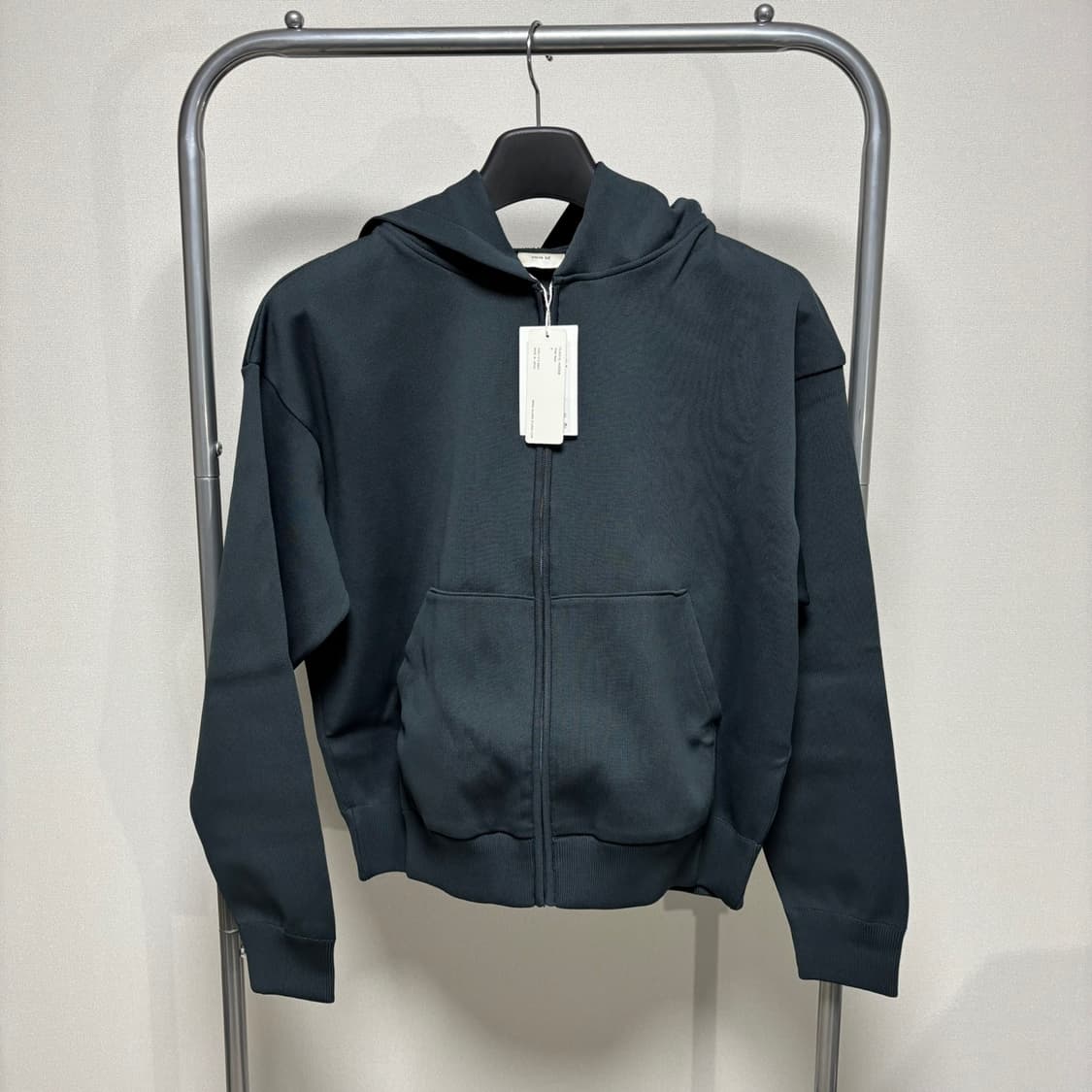 S) VUJA DE 부자데 플라스틱 후드 집업 블랙 상품이미지1