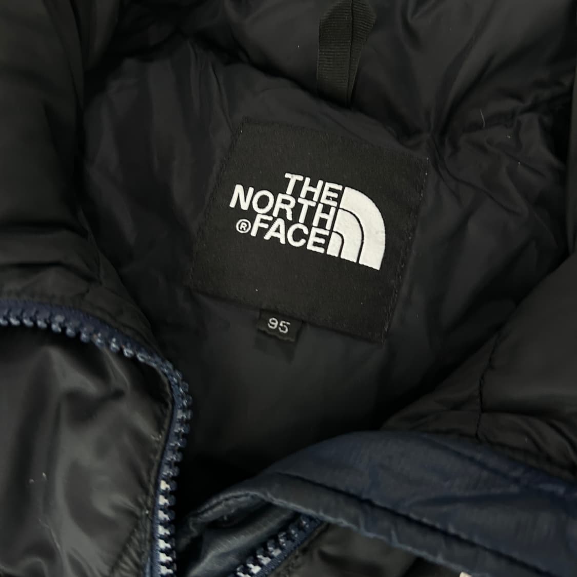 노스페이스 700 패딩 조끼 네이비/블랙 m 상품이미지2