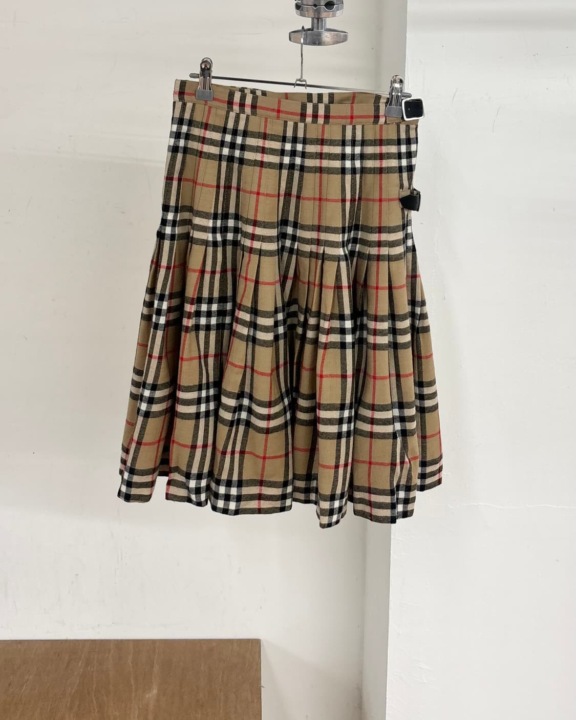 버버리 노바 체크 랩 스커트 상품이미지4