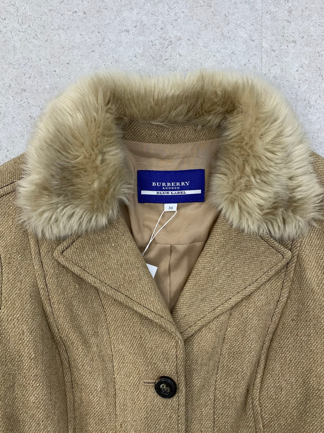 Burberry  버버리 퍼 카라 울 자켓 상품이미지2