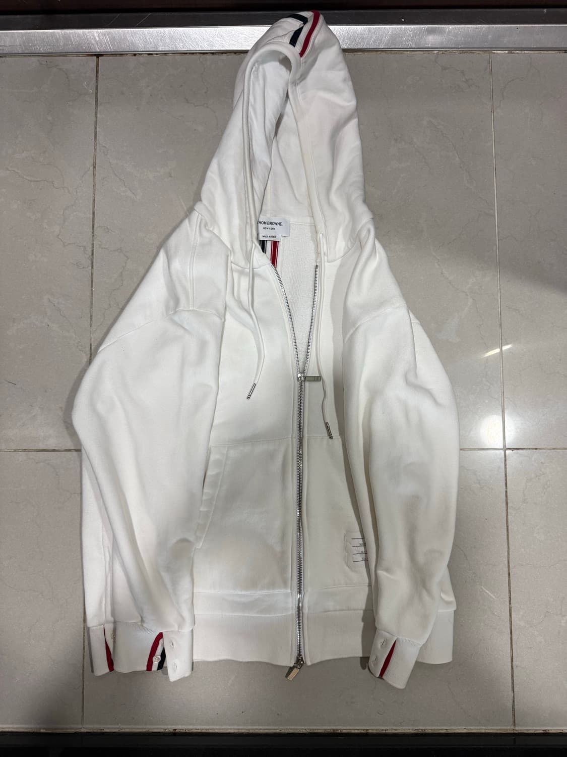 [당일출고,3사이즈] 톰브라운 화이트 백삼선 후드집업 상품이미지2