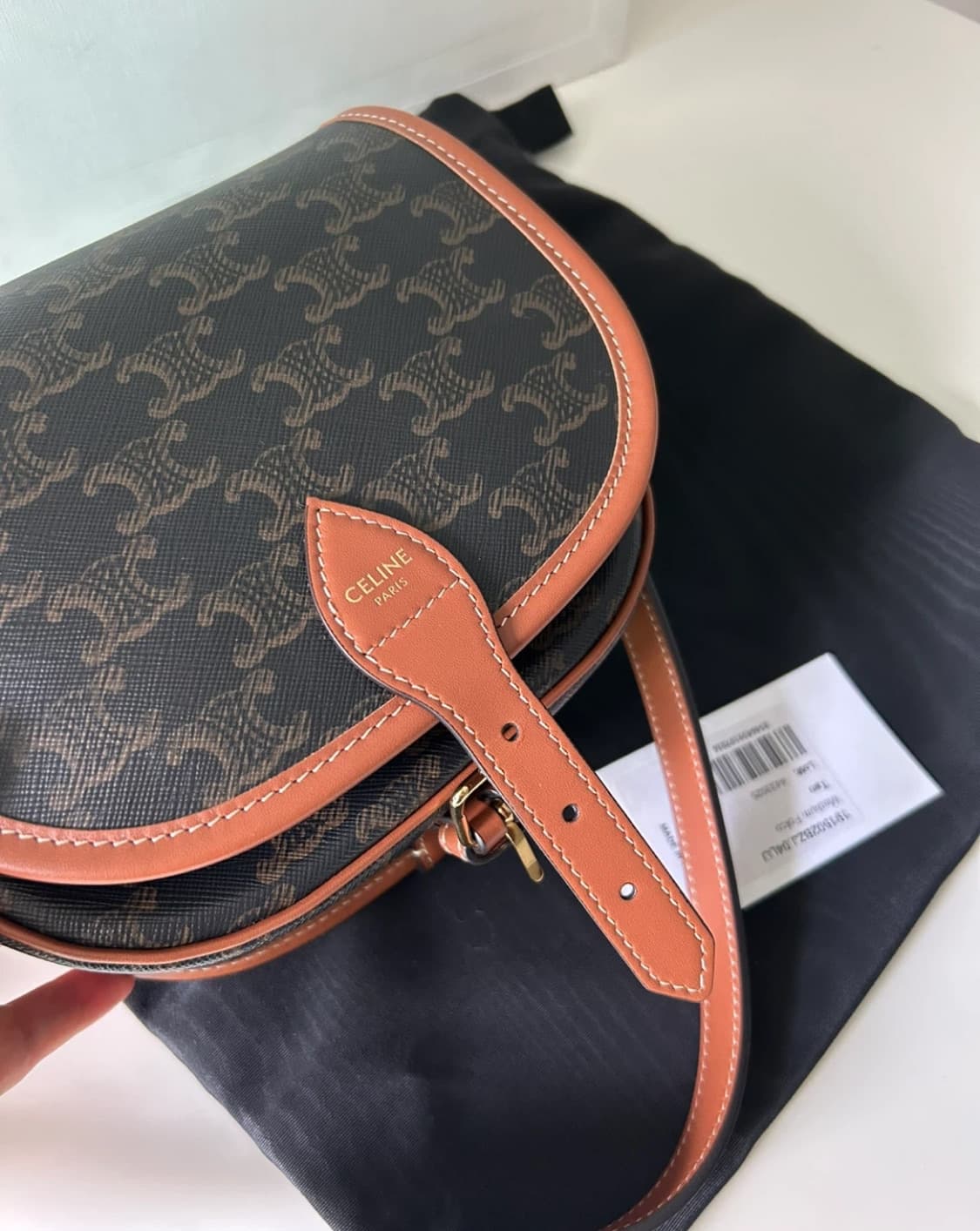 셀린느 트리오페 캔버스 폴코백 상품이미지1