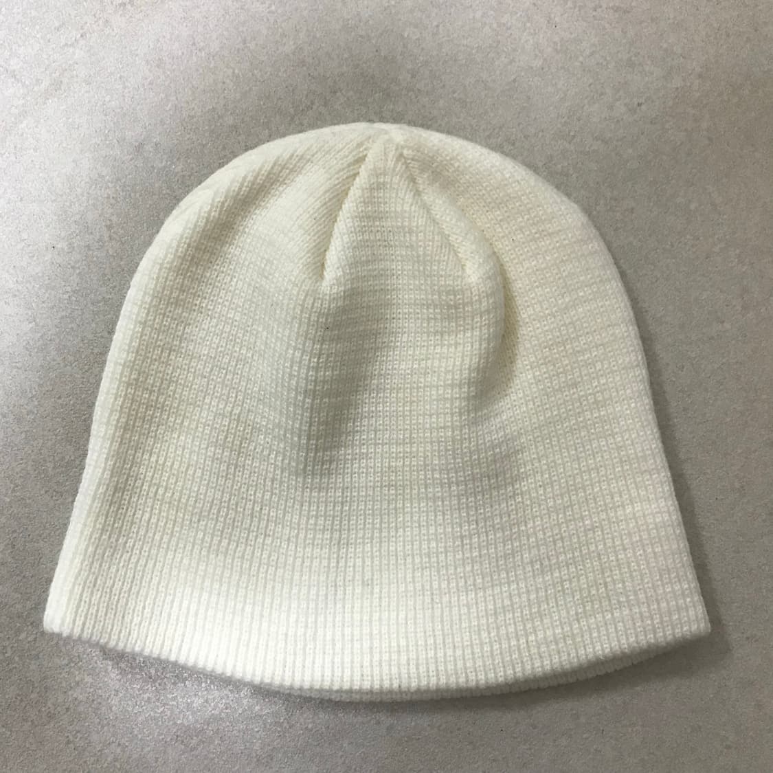 오호스 시즌 그래픽 엠보 비니 ojos 상품이미지2