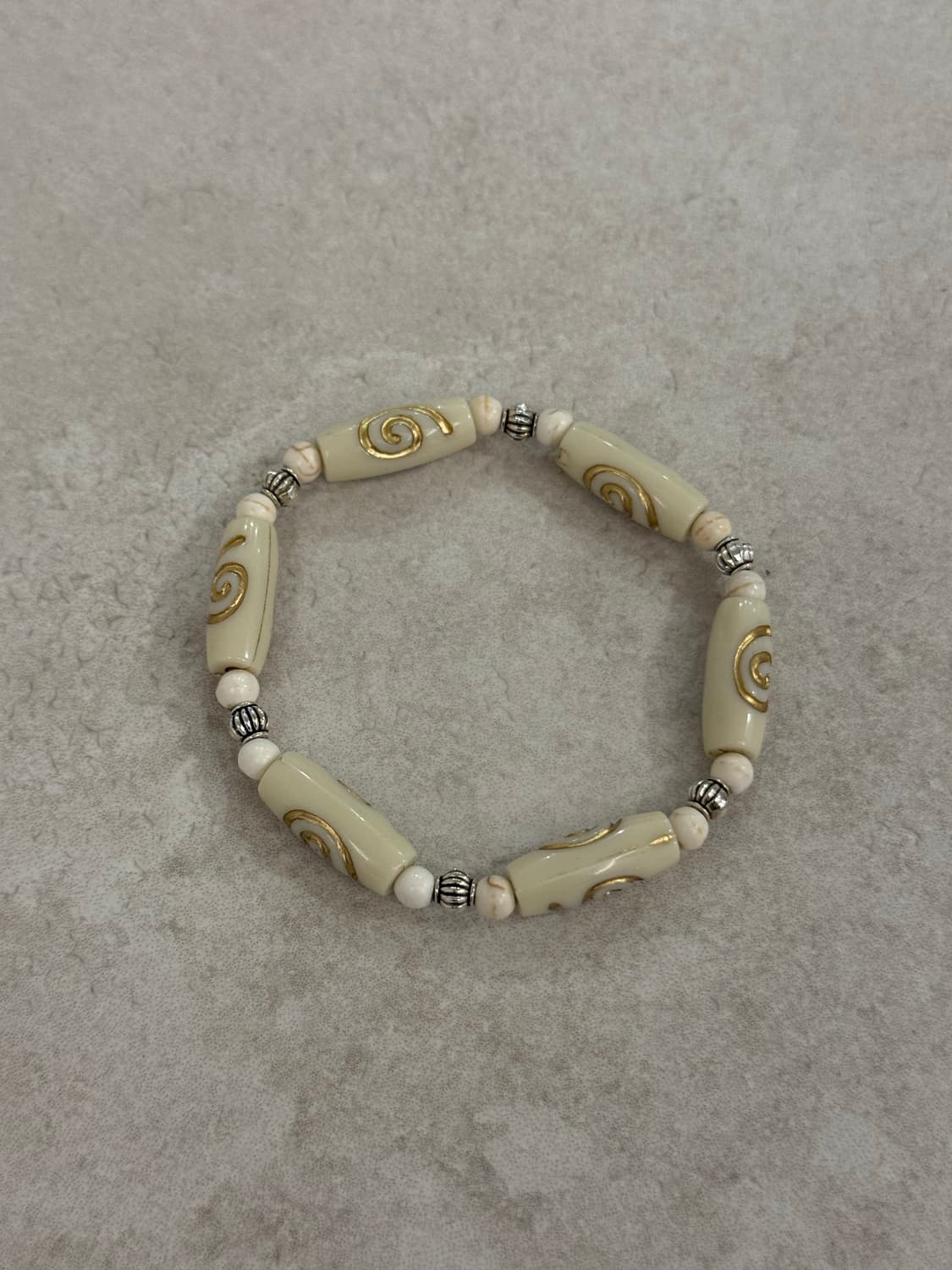 스네일 포인트 레진 비즈 팔찌 상품이미지1