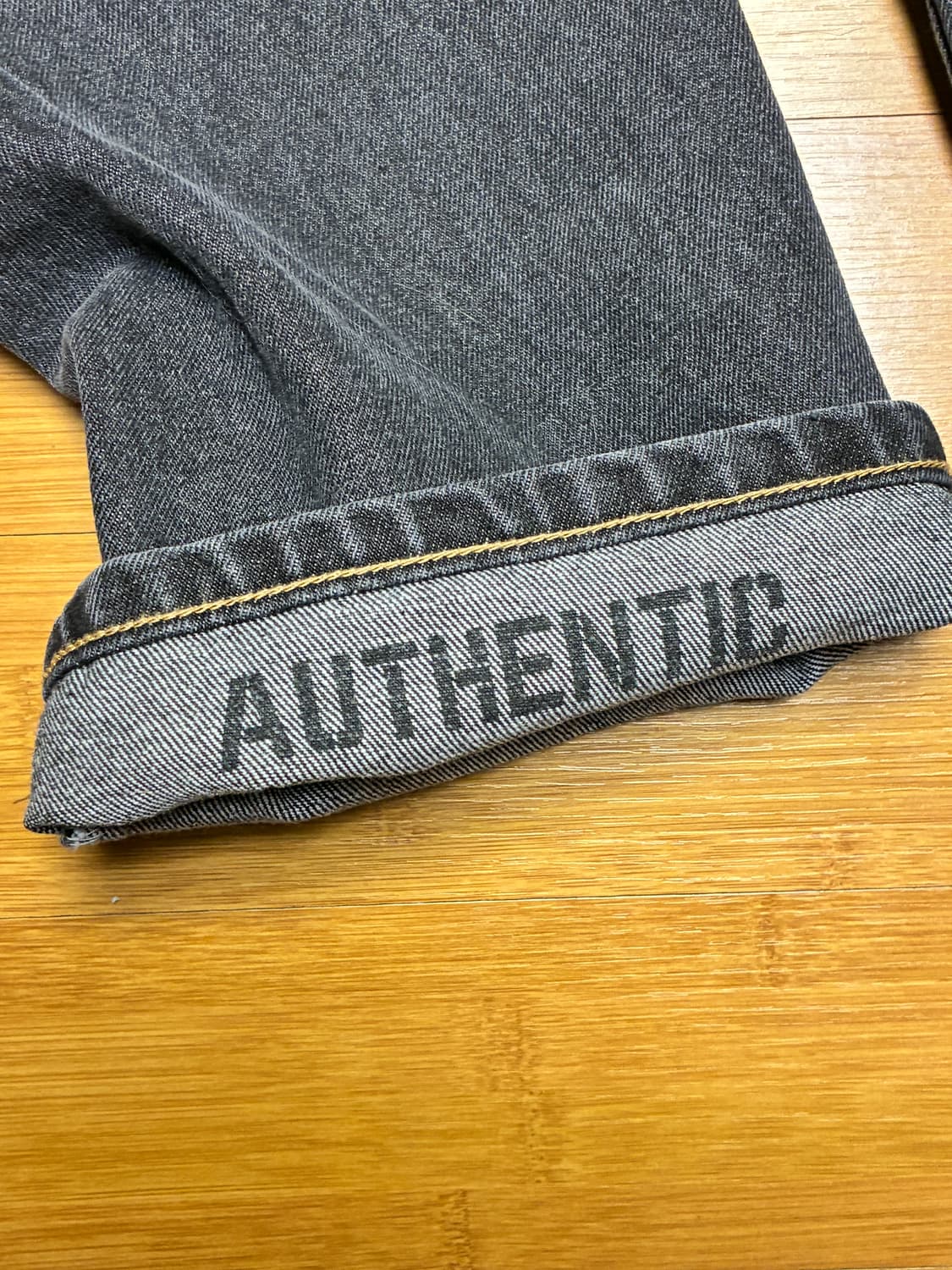 Authentic Loose Straight Jeans (Black) 상품이미지5