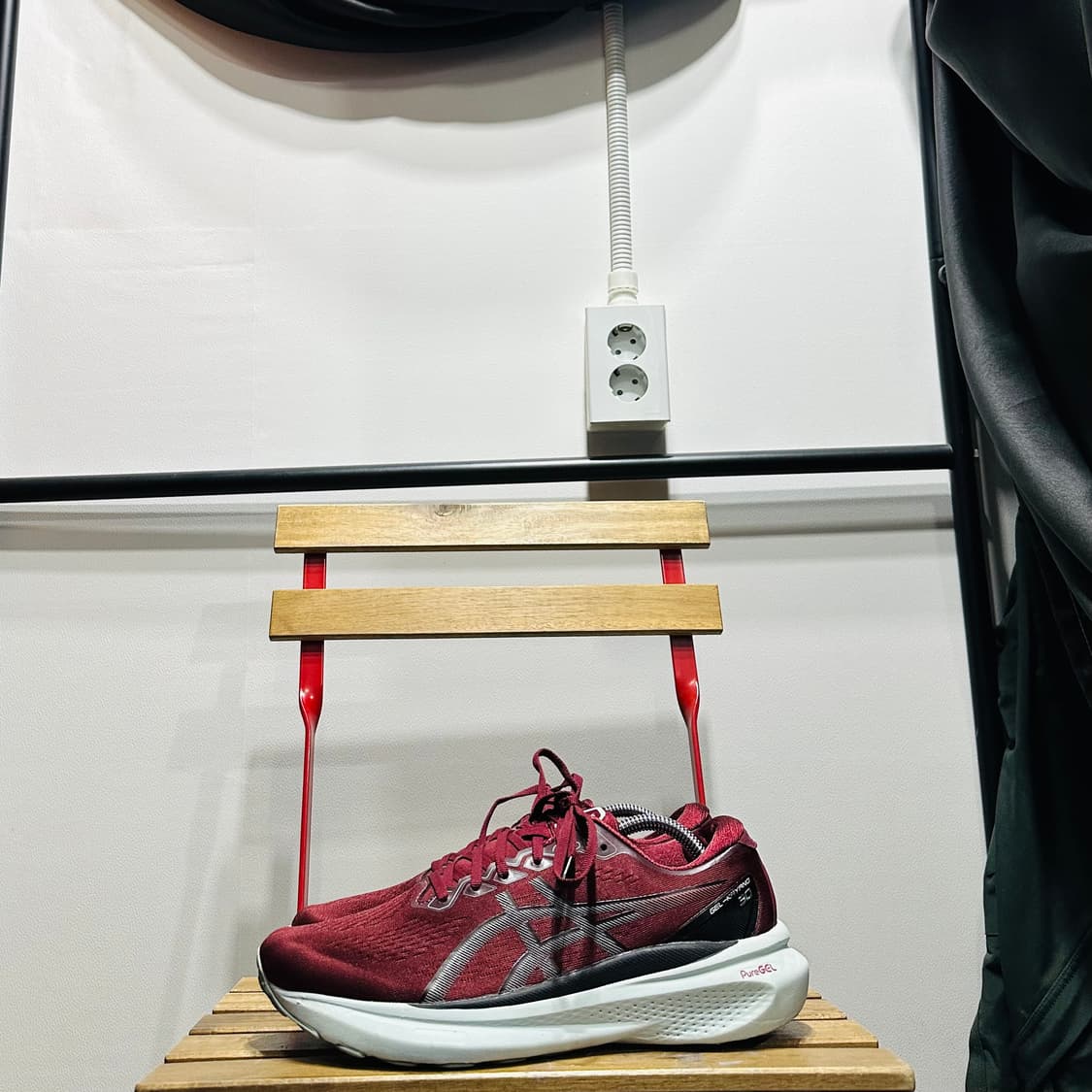 275) 아식스 런닝화 남성 남자 러닝화 젤 카야노 30 버건디 상품이미지3