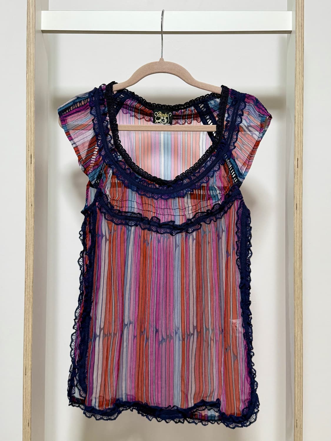 BINDU : 시스루 쉬폰 반팔 슬리브리스 블라우스 상품이미지1