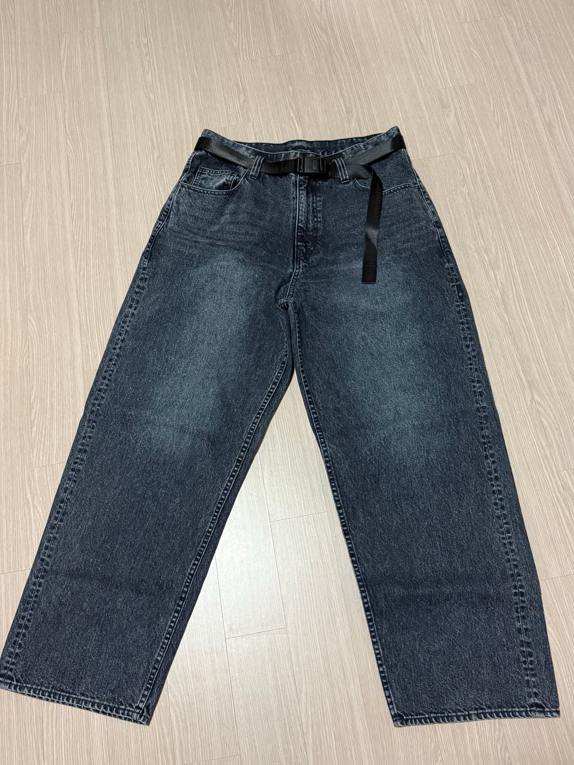 [2] 25AW 모이프 와이드 벨티드 6p 데님 청바지 스모키 인디고 상품이미지4